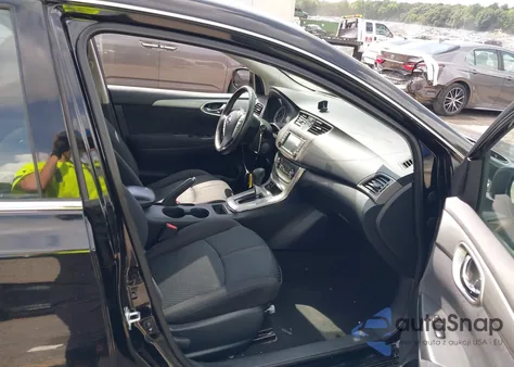 2014 Nissan Sentra Sr z USA, uszkodzony, nr VIN 3N1AB7AP0EY317330